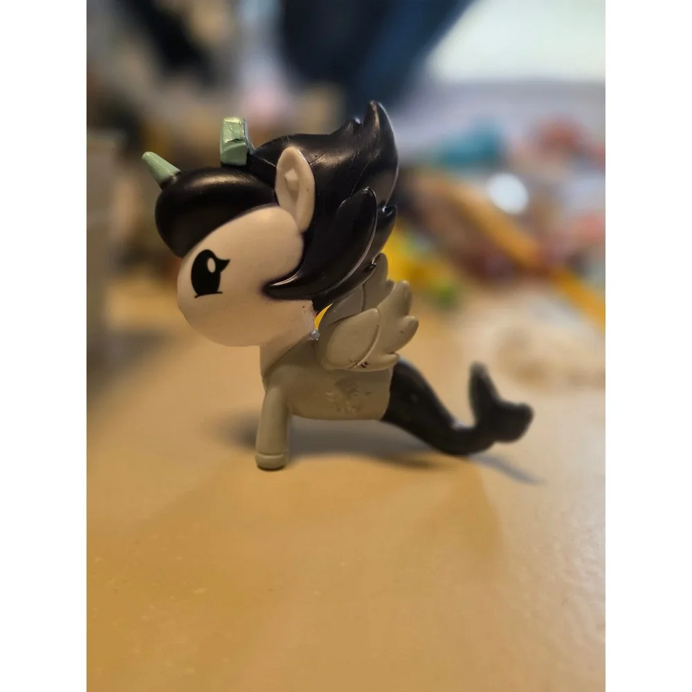 Tokidoki Mermicorno Series 1 Sirena Vinyl Figure Black White Grey Collectible
